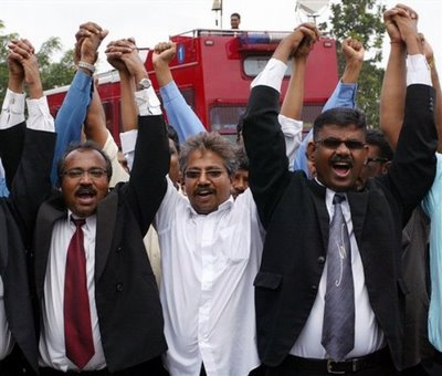 Waytha Moorthy and Hindraf members