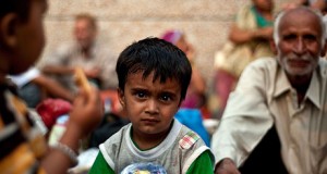 Starving flood victims charged Rs 500 for a bowl of rice and Rs 180 for a roti