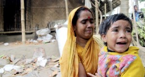 Bangladesh : 2 Hindu housewives violated