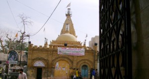 150 year old Hindu temple under threat in Karachi