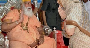 Swami takes on a sage, devotees confused