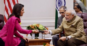 American Hindu Congresswoman Tulsi Gabbard gifts Modi Bhagwad Gita