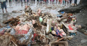 HHR Video : This is how Indian Hindus treat their Gods after festivals