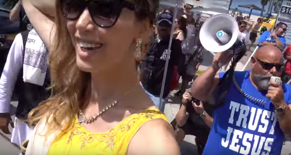 Video : Christians Protest Peaceful Hare Krishna Parade!