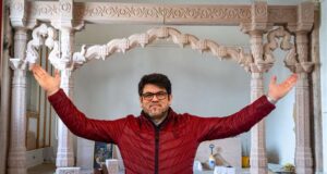 UK : Barber Saves Hindu Temple Carvings from Dump After left over from Hindus