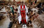 Video : Nigerian priest saves ‘pagan’ artifacts from flames