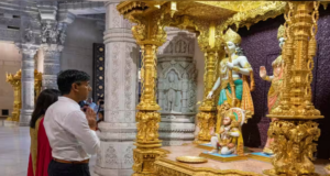 Video : UK PM Visits Hindu Temple In Bharat AKA India