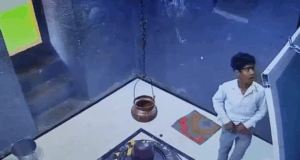 Video : Far Right Islamist Urinates On Hindu Goddess Diety