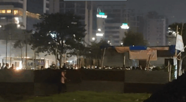 Video : Bangladesh – Far Right Islamists Demand Removal Of Goddess Temple